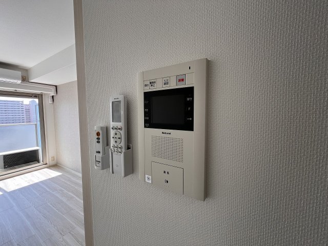セキュリティ　TVモニター付きインターホンです