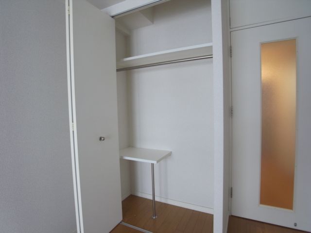収納　クローゼット