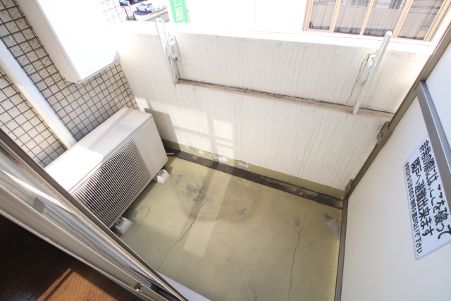 バルコニー　※同建物内別室の参考写真です、内装が異なる場合がございます