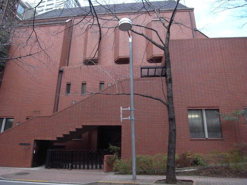 幼稚園・保育園　霊南坂幼稚園（幼稚園・保育園）まで155m
