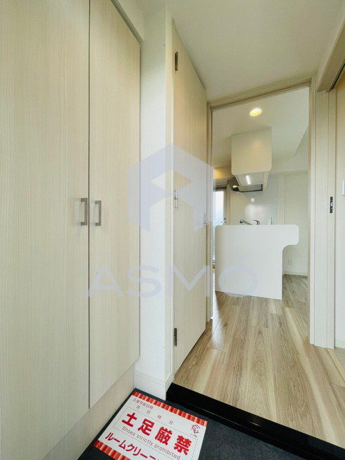 玄関　同マンション別部屋　参考写真