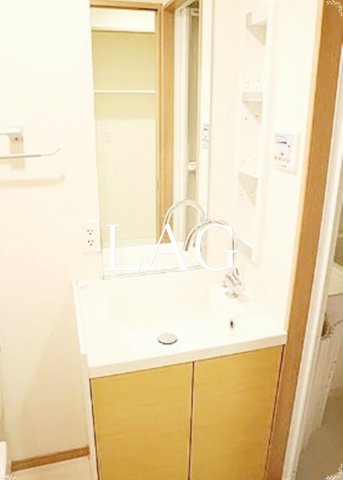 洗面設備　独立洗面台です。