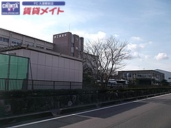高校・高専　三重県立津工業高等学校（高校・高専）まで600m
