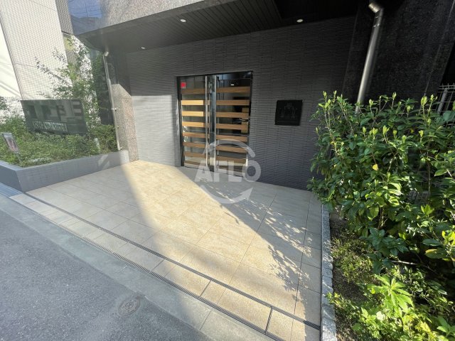 エントランス　リーガル京町堀II　エントランス