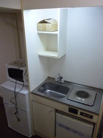キッチン　設備・仕様は号室により異なる為、現況を優先致します。