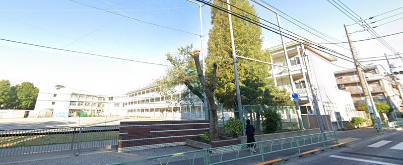 小学校　世田谷区立赤堤小学校（経堂）（小学校）まで1099m