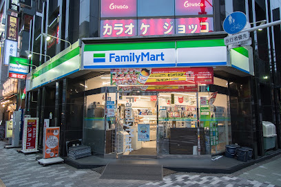 コンビニ　ファミリーマート東陽四丁目店（コンビニ）まで1013m