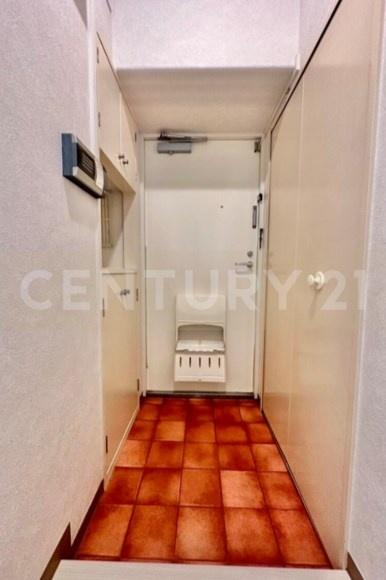 玄関　※他のお部屋の写真です。