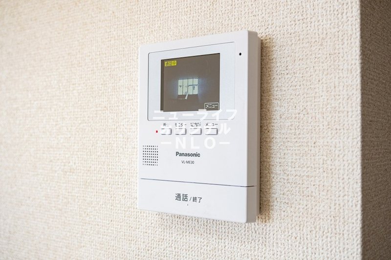 セキュリティ　室内から来訪者を確認できるTVモニターホン付きで安心です☆