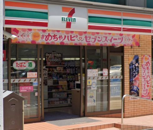 コンビニ　セブンイレブン 大阪靱本町1丁目店（コンビニ）まで110m