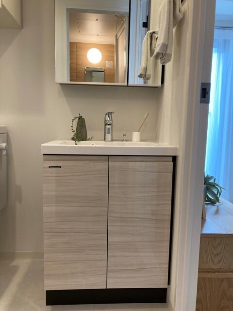 洗面設備　※写真は同タイプ住戸です。