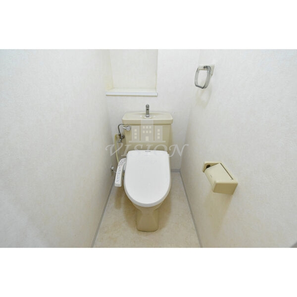 阪急千里線 南千里駅 徒歩8分 6階建 築33年のトイレ写真