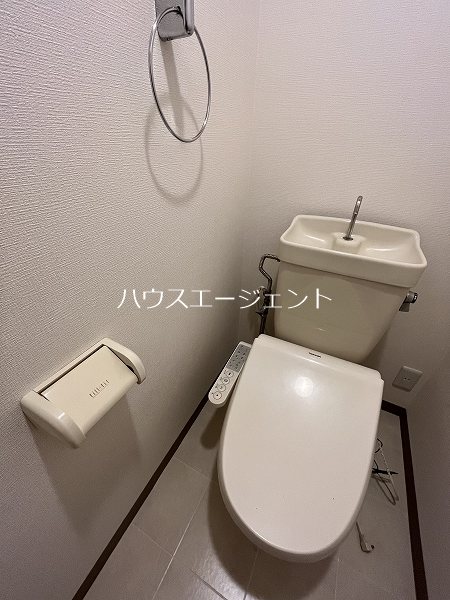 トイレ　清潔感のあるトイレ。※参考画像