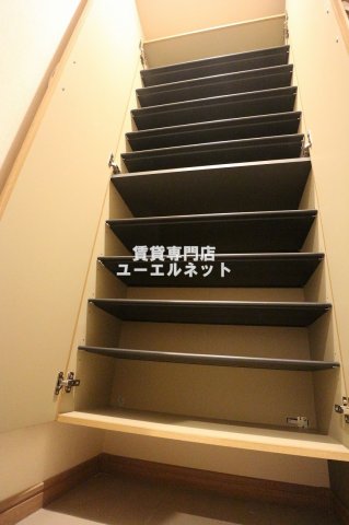 その他設備　収納力たっぷりのシューズボックスで玄関すっきり！