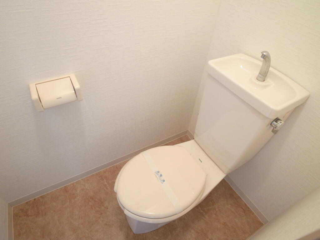 ルミエール春日野のトイレ写真