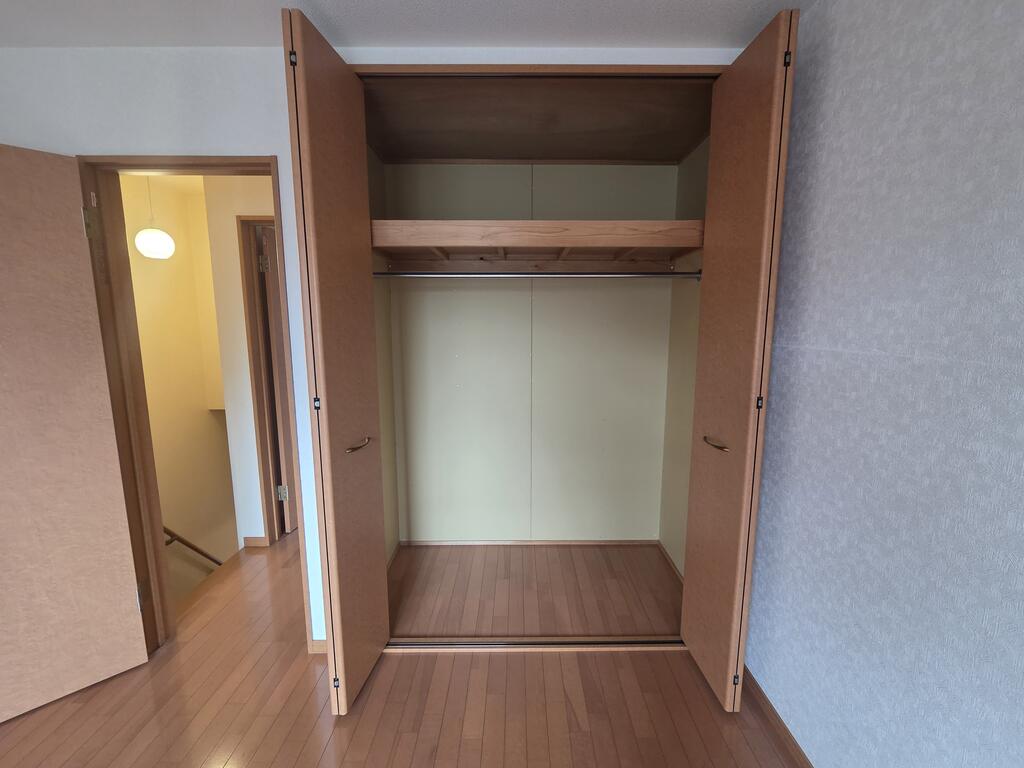 シャンプレーヌIIの内装写真