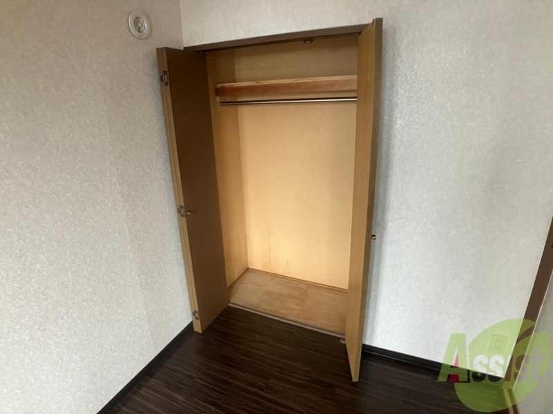 収納　寝室の収納です。部屋がすっきり片付きます。