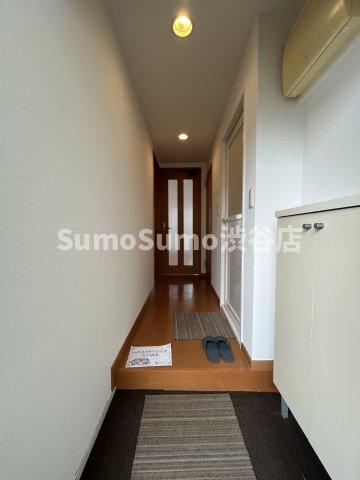 玄関　落ち着いた玄関です