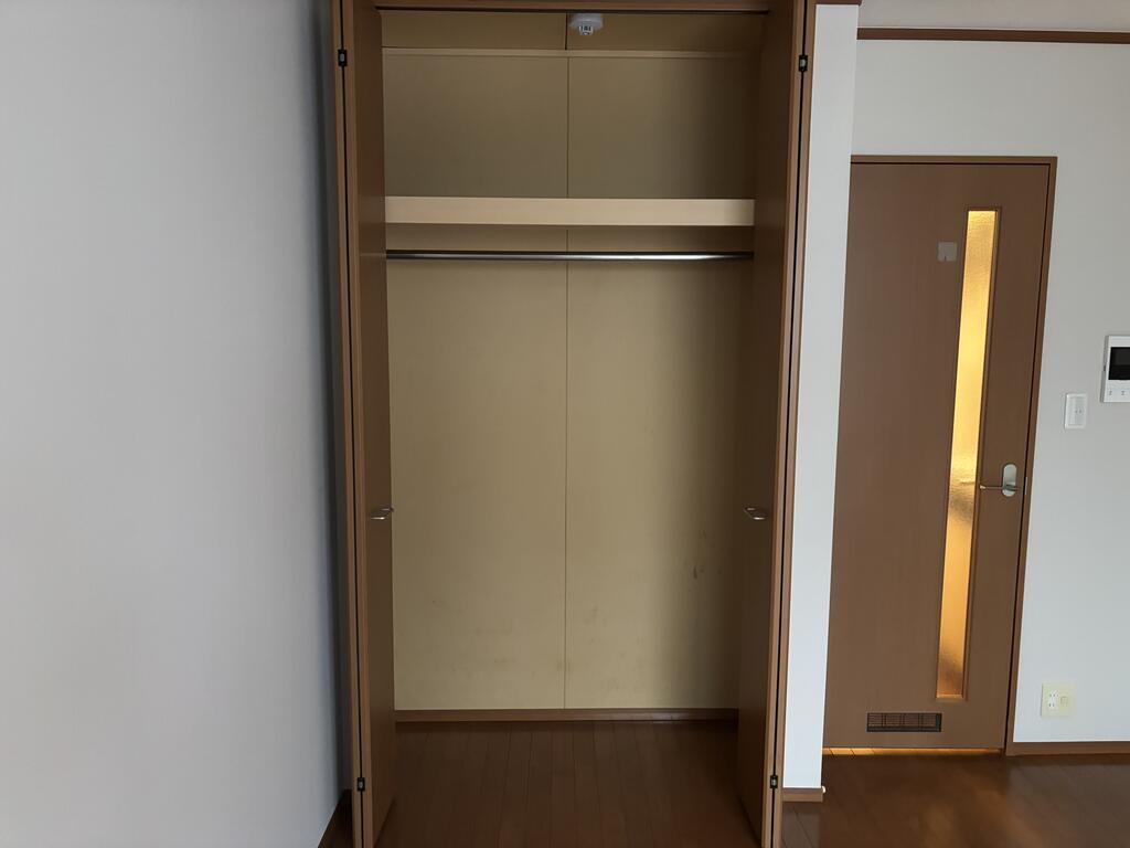 収納　※別号室の参考写真となります。