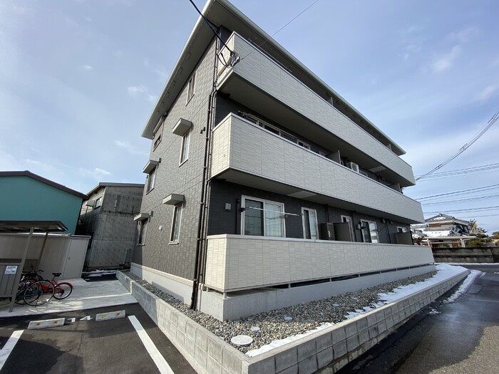 建物外観　外観写真