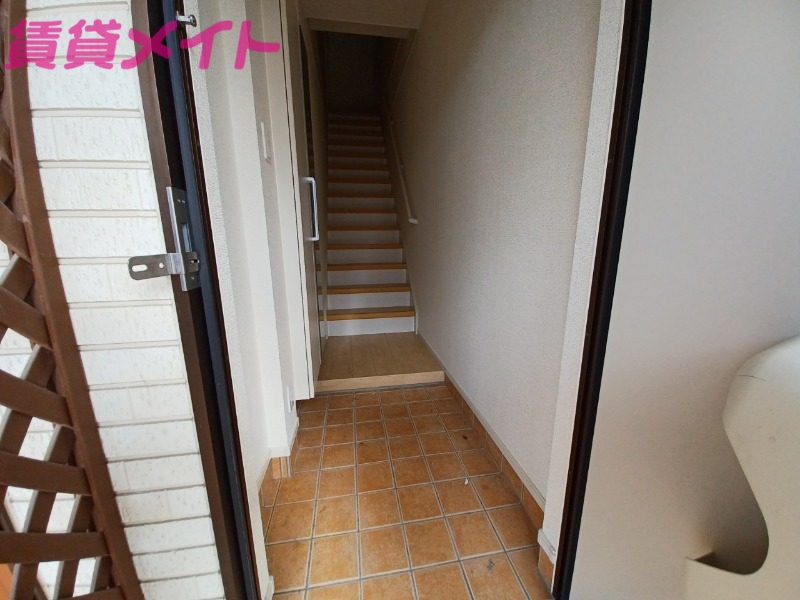 玄関　同型タイプの画像です