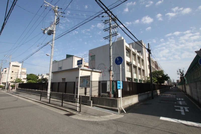 中学校　大阪市立阿倍野中学校（中学校）まで210m
