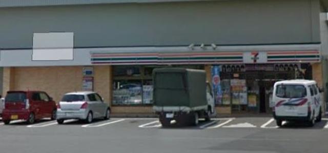 コンビニ　セブンイレブン厚木坊中店（コンビニ）まで298m
