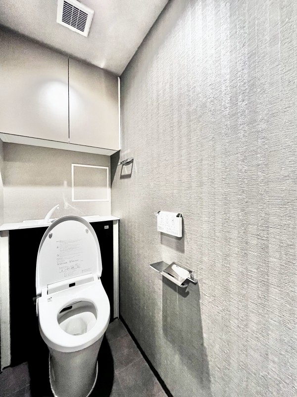 地下鉄東山線 亀島駅 徒歩1分 15階建 築4年のトイレ写真