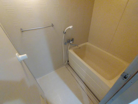 バス・シャワールーム　写真は同マンションの他のお部屋のものです