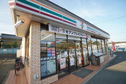 ユニヴァリィミラドールAの周辺写真
