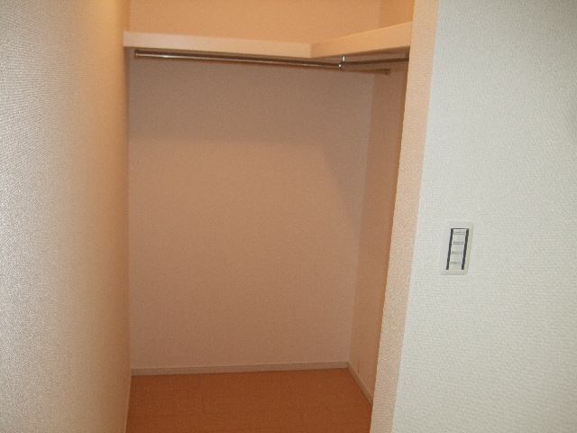 収納　同型タイプ