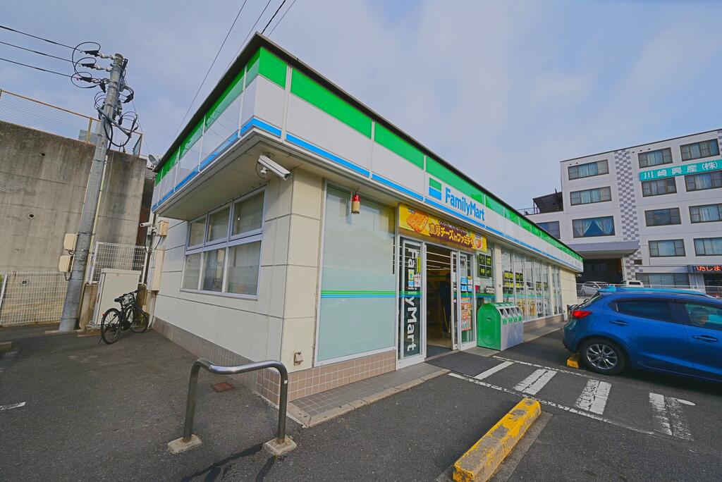 コンビニ　ファミリーマート矢野ニュータウン店（コンビニ）まで665m