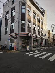 コンビニ　セブンイレブン葛飾青戸1丁目店（コンビニ）まで396m
