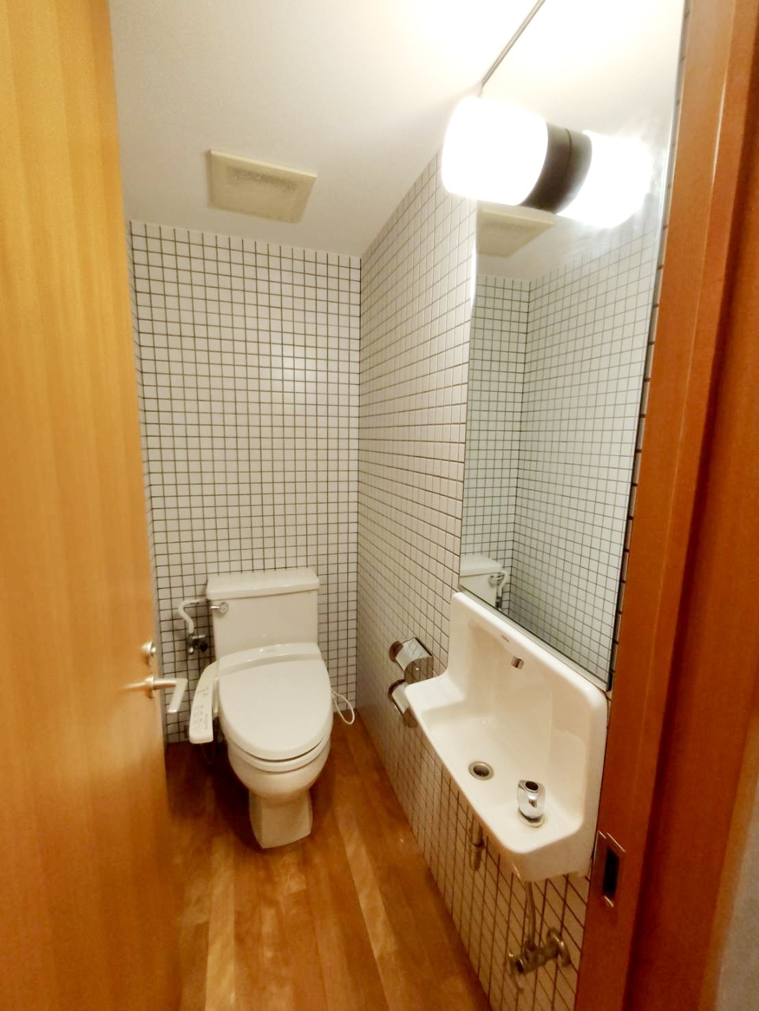 ＪＲ東海道本線 住吉駅 徒歩3分 6階建 築36年のトイレ写真