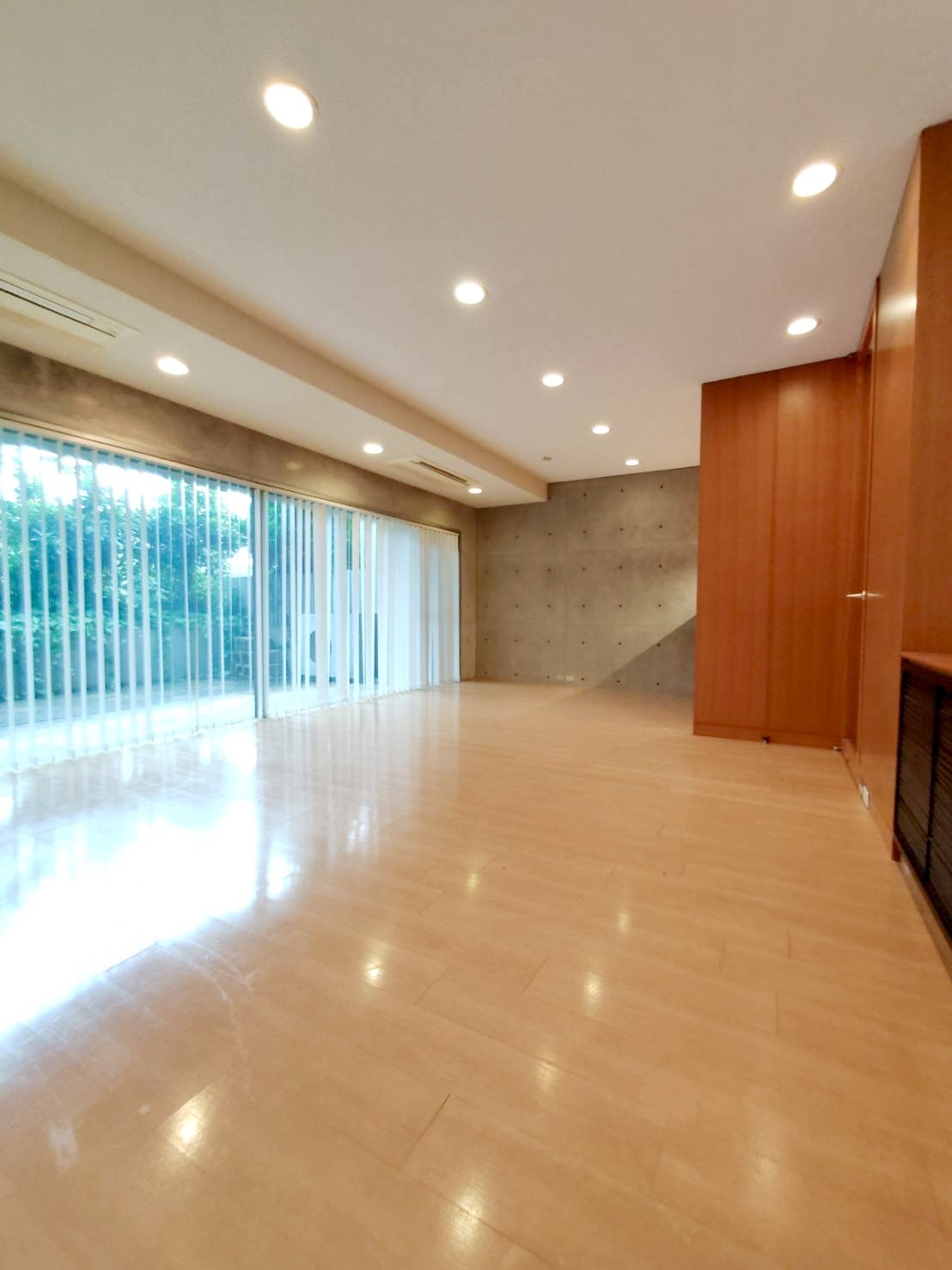 ＪＲ東海道本線 住吉駅 徒歩3分 6階建 築36年の居間写真