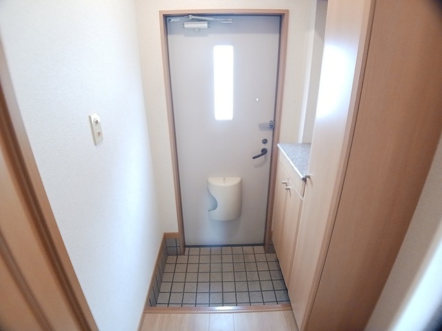 リバーサイドの玄関写真