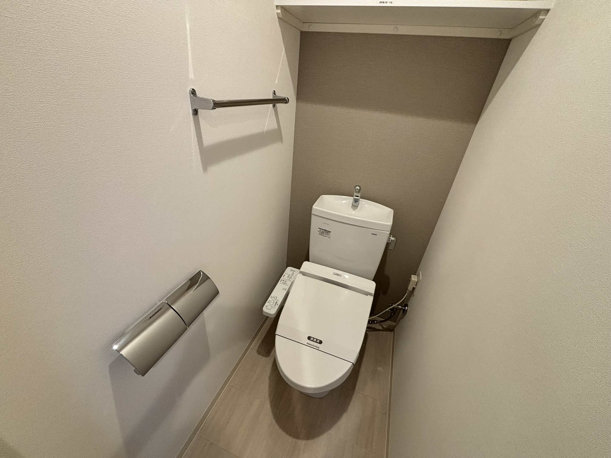 ＪＲ仙石線 仙台駅 徒歩10分 9階建 築9年のトイレ写真