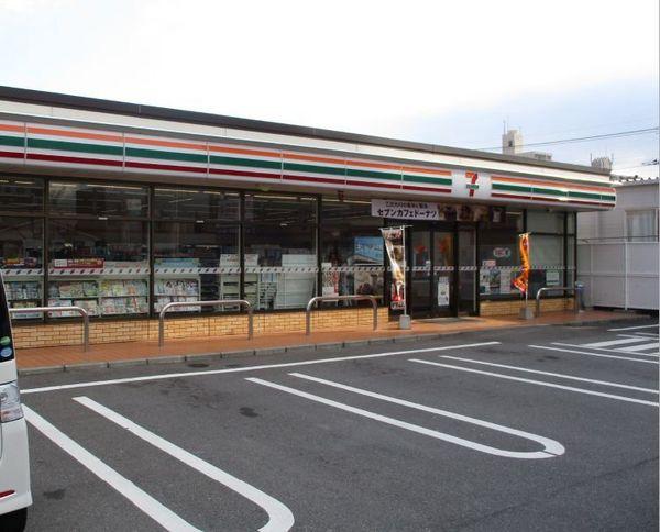 コンビニ　セブンイレブン大分横田1丁目店（コンビニ）まで653m