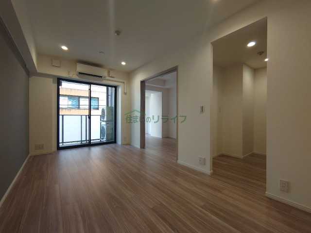 LIBR GRANT 四谷三丁目の居間写真
