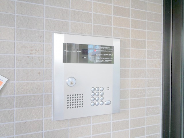 エントランス　オートロック完備です♪