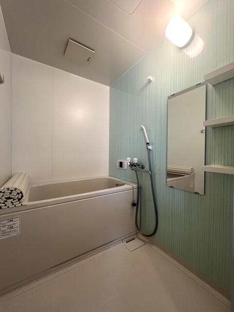 バス・シャワールーム　お風呂で日々の疲れを落としましょう