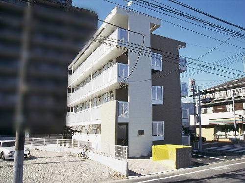 レオパレスリンデンバウムの外観写真