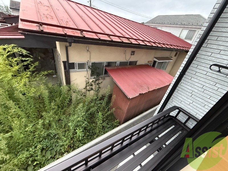 バルコニー　洗濯物はこちらへ。外に洗濯物を干すことができます。