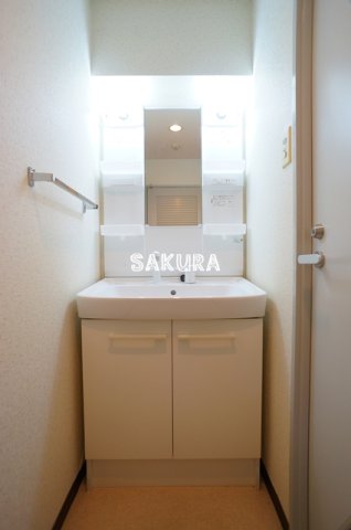 洗面設備　忙しい朝には欠かせない洗面所です♪