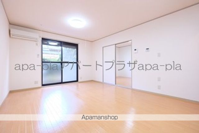 ツインパティオ ABの居間写真