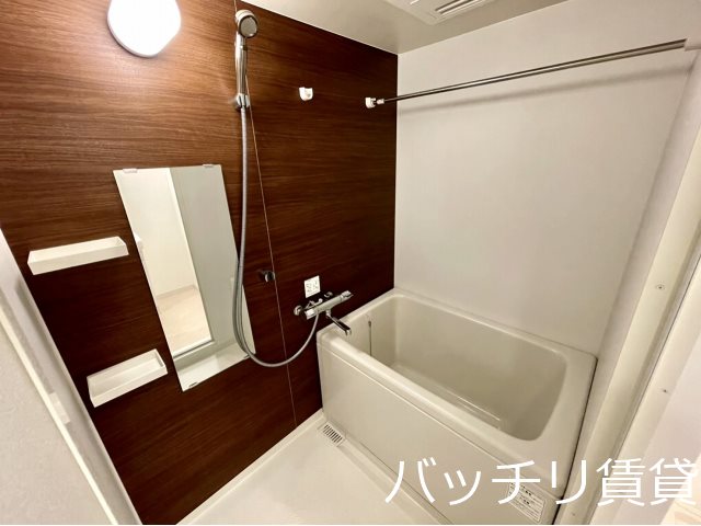 バス・シャワールーム　＊画僧は別部屋の為、現状優先と致します。