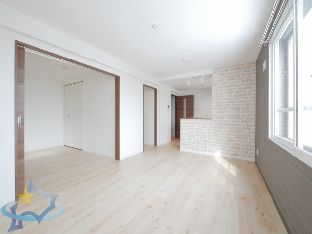 R Maisonの居間写真