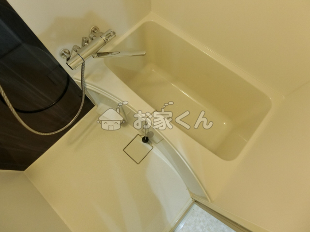 地下鉄西神・山手線 妙法寺駅 徒歩6分 3階建 築6年の風呂写真