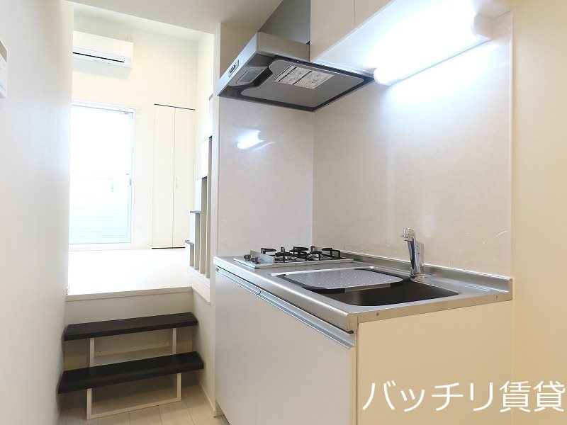 キッチン　同型タイプの為、現状を優先致します。