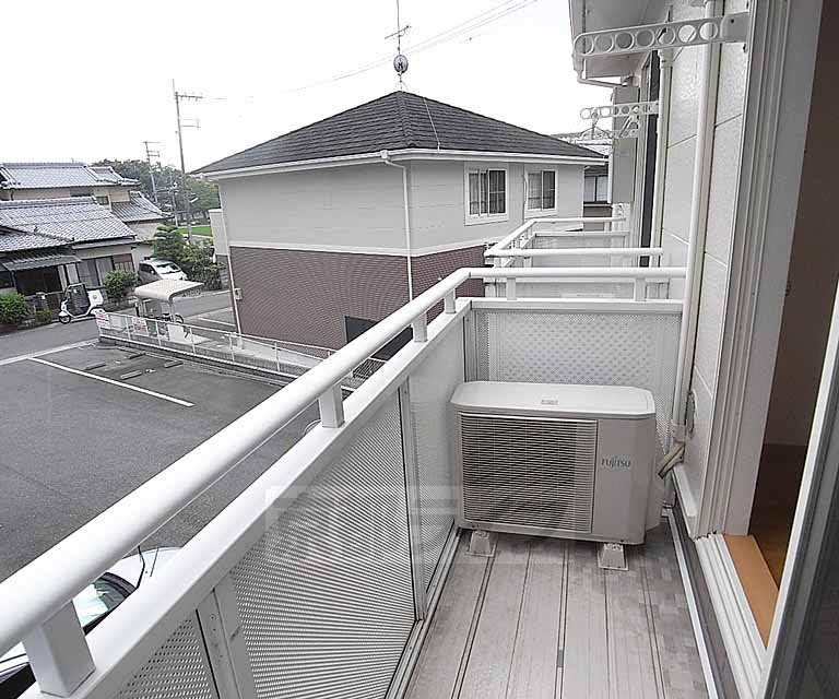 バルコニー　日当たりの良いバルコニー。